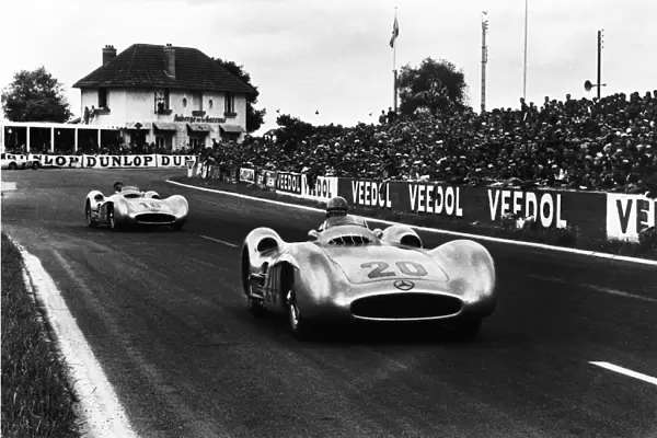 1954 French Grand Prix: Karl Kling, Mercedes-Benz W196, 2nd position, leads Juan Manuel Fangio, Mercedes-Benz W196, 1st position, action