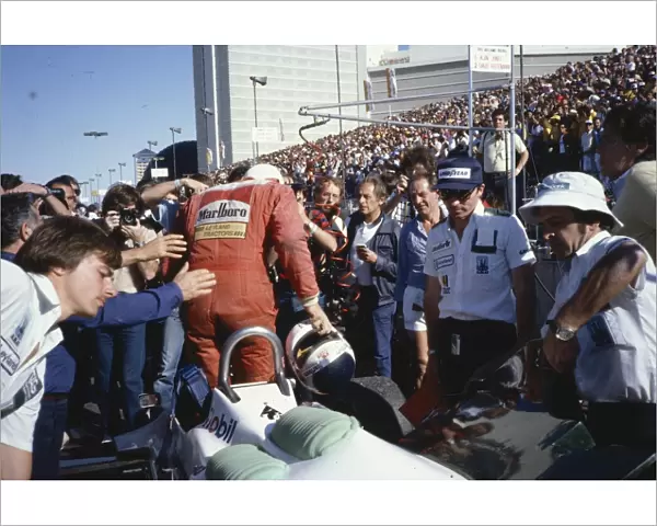 1981 Caesars Palace Grand Prix: Carlos Reutemann qualifies his car on pole