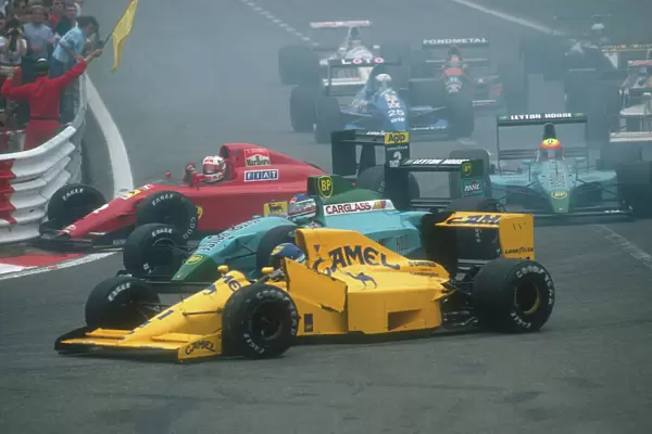 Spa-Francorchamps, Belgium: Nigel Mansell was hit from behind by Nelson Piquet on the approach to La Source Hairpin