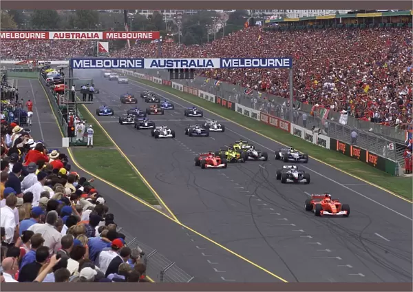 2001 Qantas Australian Grand Prix: Michael Schumacher leads at the start. He finished in 1st position