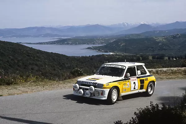 Tour de Corse  /  Rallye de France. 5-7 May 1983: Jean Ragnotti  /  Jean-Marc Andrie, Renault 5 turbo, accident, action