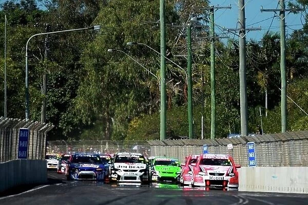 09av806. The start of the race.. Australian V8 Supercars