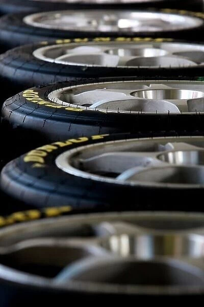 09av8sgc. Dunlop Tyres are the official tyres of V8 Supercars.