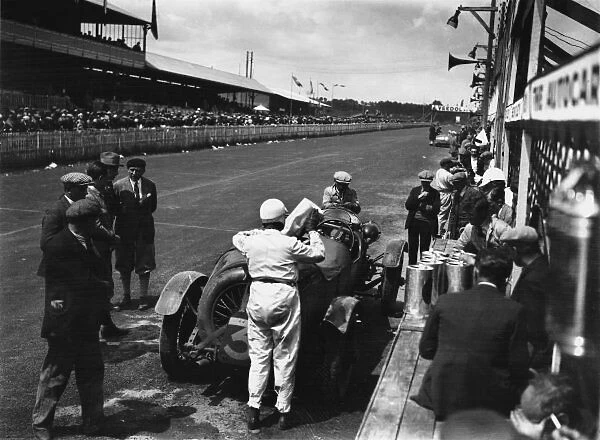 1928 Le Mans 24 hours: Jean Chassagne  /  Henry Tim Birkin, 4th position, pit stop action