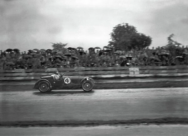 1931 Irish International Grand Prix. Phoenix Park, Dublin, Ireland. 5th - 6th June 1931. Maserati, action. World Copyright: LAT Photographic. Ref: Autocar Glass Plate B6233