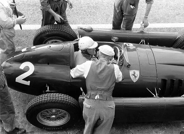 1955 Italian Grand Prix - Giuseppe Farina: Giuseppe Farina, did not start due to tyre safety concerns, action