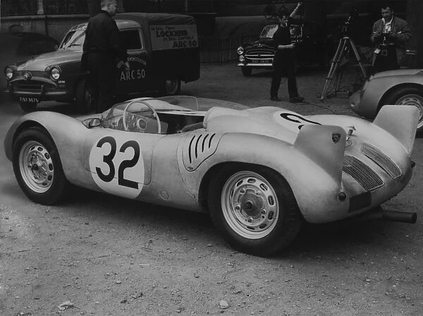1957 Le Mans 24 hours: Umberto Maglioli  /  Edgar Barth, retired, in the paddock, action