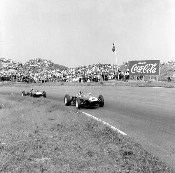 1960 Dutch Grand Prix: Innes Ireland followed by Alan Stacey