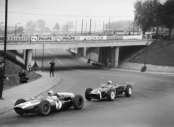 1961 Brussels Grand Prix: Stirling Moss, retired, chase Jack Brabham, 3rd position, action