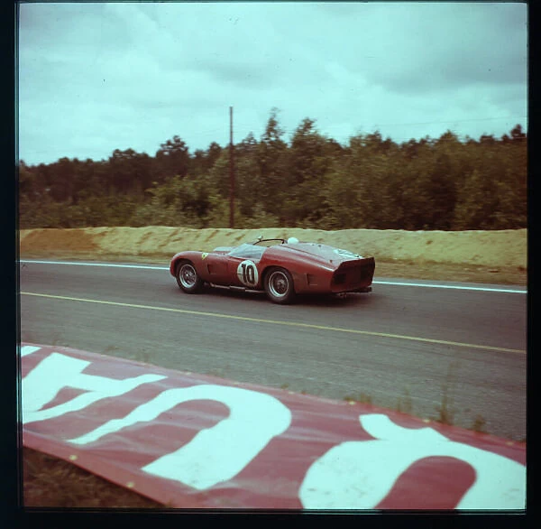 1961 LE MANS 24 HOURS Gendenbien  /  P. Hill - Ferrari TR61 Le Mans, France