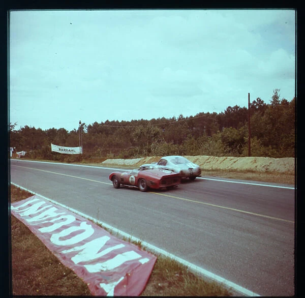 1961 LE MANS 24 HOURS Mairesse  /  Parkes #11 and Noblet  /  Guichet Le Mans, France