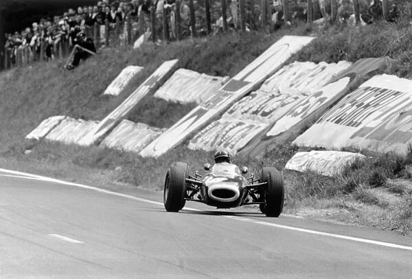1964 French Grand Prix - Graham Hill: Graham Hill, 2nd position, sliding on opposite lock