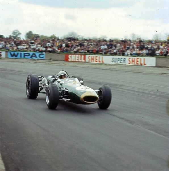 1966 International Trophy: Jack Brabham, 1st position, action