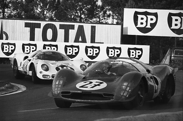 1966 Le Mans 24 hours: Pedro Rodriguez  /  Richie Ginther, retired, leads Bob Bondurant  /  Masten Gregory, retired, action