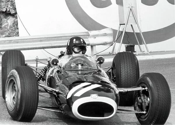 1966 Monaco Grand Prix. Monte Carlo, Monaco. 22 May 1966. Graham Hill, BRM P261, 3rd position, action. World Copyright: LAT Photographic Ref: L66 / 300 / 8
