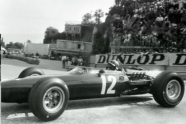 1966 Monaco Grand Prix. Monte Carlo, Monaco. 22 May 1966. Jackie Stewart, BRM P261, 1st position, action. World Copyright: LAT Photographic Ref: Motor b&w print