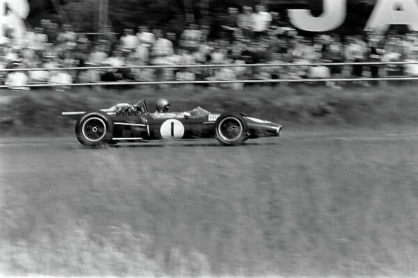 1967 British Grand Prix. Silverstone, England. 13th - 15th July 1967. Rd 6. World Copyright : LAT Photographic. Ref : L67_535_15A