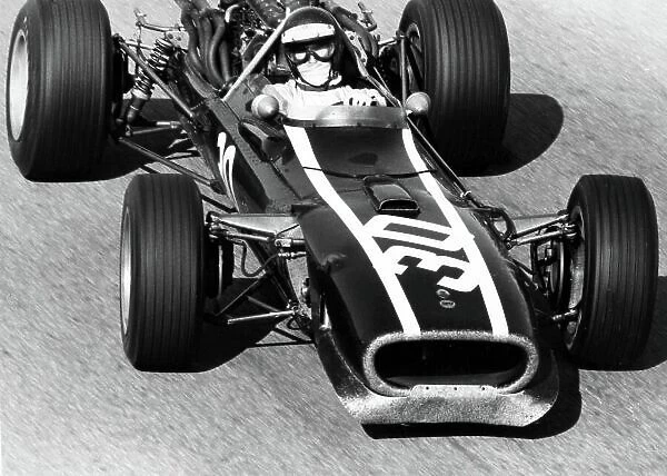 1967 Italian Grand Prix. Monza, Italy. 10 September 1967. Jochen Rindt, Cooper T81-Maserati, 4th position, action. World Copyright: LAT Photographic Ref: Motor b&w print