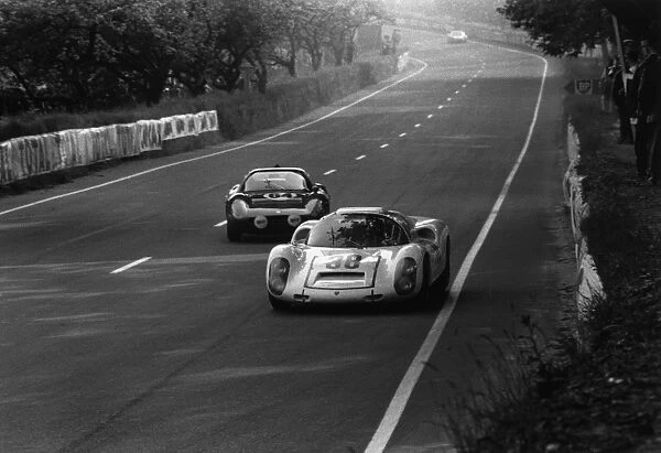 1967 Le Mans 24 hours: Rolf Stommelen  /  Jochen Neerspasch, 6th position leads Marcel Martin  /  Jean Mesange, 16th position, action