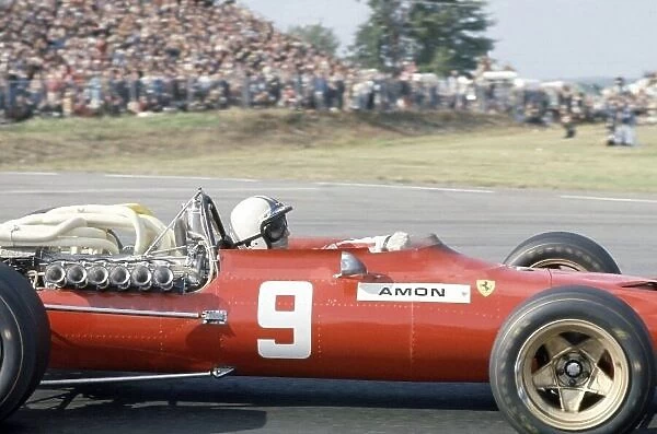 1967 United States Grand Prix. Watkins Glen, New York, USA. 29 September-1 October 1967. Chris Amon (Ferrari 312), retired. World Copyright: LAT Photographic Ref: 35mm transparency 67USA04