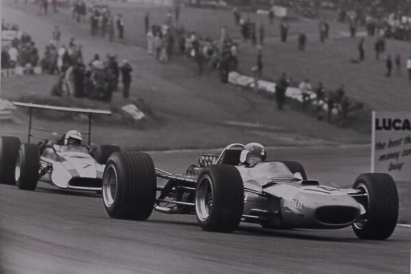 1968 British Grand Prix. Brands Hatch, Great Britain. 20 July 1968. Jackie Stewart, Matra MS10-Ford, 6th position, leads John Surtees, Honda RA301, 5th position, action. World Copyright: LAT Photographic Ref: Motor b&w print