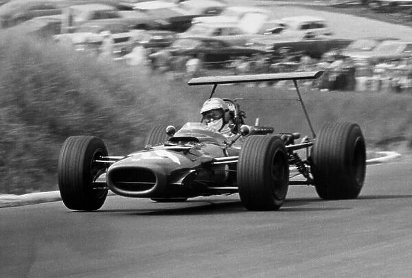 1968 Canadian Grand Prix. St Jovite, Canada. 22 September 1968. Piers Courage, BRM P126, retired, action. World Copyright: LAT Photographic Ref: Motor b&w print