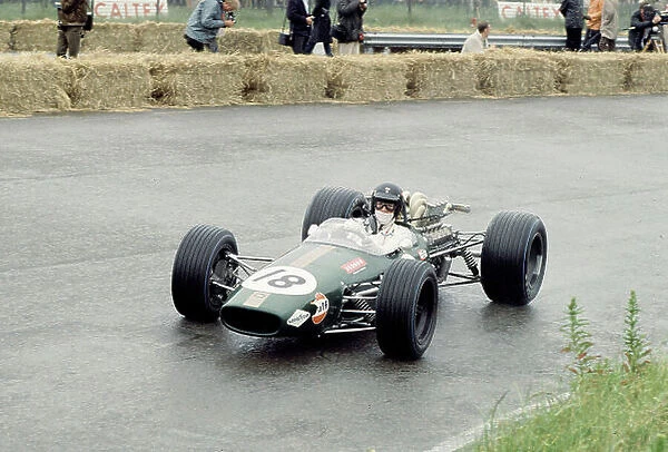 1968 Dutch Grand Prix. Zandvoort, Holland. 21-23 June 1968. Dan Gurney (Brabham BT24 Repco). Ref-68 HOL 04. World Copyright - LAT Photographic