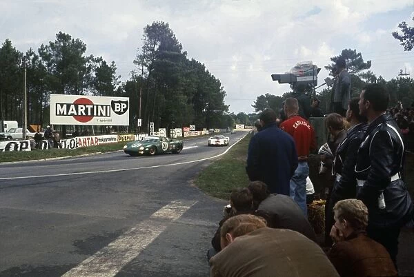 1968 Le Mans 24 hours: David Piper  /  Richard Attwood, 7th position, leads Jean-Pierre Hanrioud  /  Andre Wicky in front of the television cameras, action