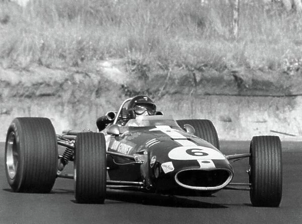 1968 South African Grand Prix. Kyalami, South Africa. 1 January 1968. Dan Gurney, Eagle AAR104-Weslake, retired, action. World Copyright: LAT Photographic Ref: Autosport b&w print