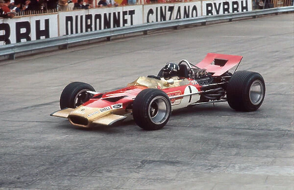 1969 Monaco Grand Prix. Monte Carlo, Monaco. 15-18 May 1969. Graham Hill (Lotus 49B Ford) 1st position. Ref-69 MON 16. World Copyright - LAT Photographic