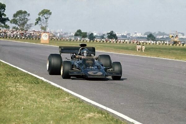 1973 Argentinian Grand Prix. Buenos Aires, Argentina. 28 January 1973. Ronnie Peterson, Lotus 72D-Ford, retired, action. World Copyright: LAT Photographic Ref: 35mm transparency 73ARG
