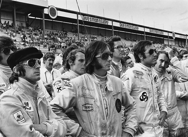 1973 South African Grand Prix: Francois Cevert, Jackie Stewart, Niki Lauda, Emerson Fittipaldi, Carlos Pace and Clay Reggazoni at the drivers briefing