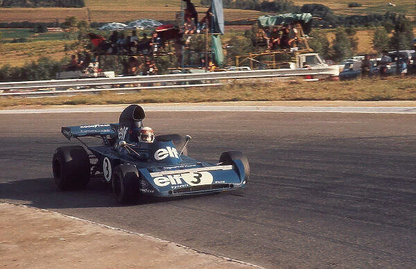1973 South African Grand Prix. Kyalami, South Africa. 1-3 March 1973. Jackie Stewart (Tyrrell 006 Ford) 1st position. Ref-73 SA 10. World Copyright - LAT Photographic