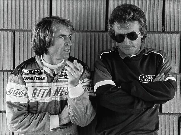 1980 Formula 1 World Championship. Jaques Laffite and Gerard Ducarouge in conversation in the pits, portrait. World Copyright: LAT Photographic. Ref: B / W Print