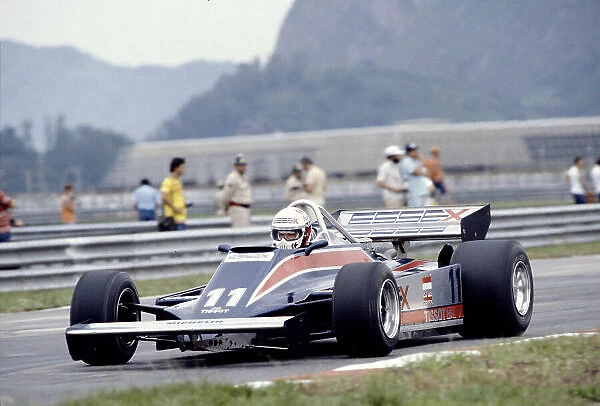1981 Brazilian Grand Prix. Jacarepagua, Rio de Janeiro, Brazil. 27-29 March 1981. Elio de Angelis (Lotus 81B Ford) 5th position. Ref-81 BRA 14. World Copyright - LAT Photographic