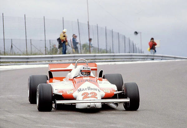 1981 French Grand Prix. Dijon-Prenois, France. 3-5 July 1981. Mario Andretti (Alfa Romeo 179C) 8th position. Ref-81 FRA 29. World Copyright - LAT Photographic