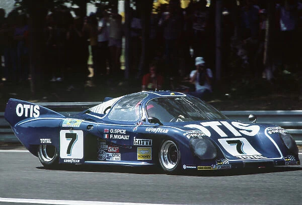 1981 Le Mans 24 Hours. Le Mans, France. 13th - 14th June 1981. Francois Migault  /  Gordon Spice (Rondeau M379C Ford), 3rd position, action. World Copyright: LAT Photographic. Ref: 81LM16