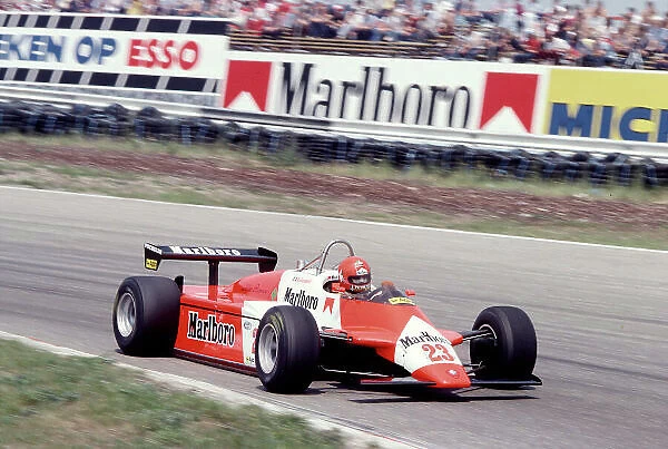 1982 Dutch Grand Prix. Zandvoort, Holland. 1-3 July 1982. Bruno Giacomelli (Alfa Romeo 182) 11th position. Ref-82 HOL 67. World Copyright - LAT Photographic