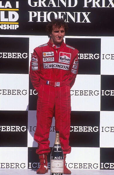 1989 United States Grand Prix. Phoenix, Arizona, U.S.A. 2-4 June 1989. Alain Prost (McLaren Honda) 1st position on the podium. World Copyright - LAT Photographic