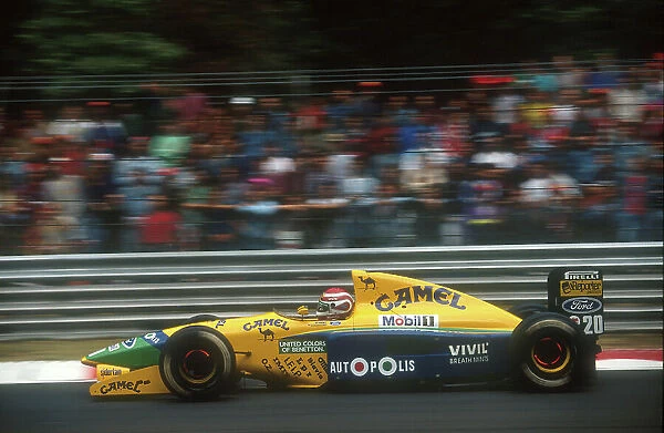 1991 Italian Grand Prix. Monza, Italy. 6-8 September 1991. Nelson Piquet (Benetton B191 Ford) 6th position. This was his 200th Grand Prix start. Ref-91 ITA 23. World Copyright - LAT Photographic