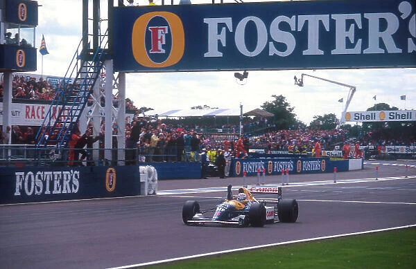 1992 British Grand Prix. Silverstone, England. 10-12 July 1992. Nigel Mansell (Williams FW14B Renault) 1st position. Ref-92 GB 01. World Copyright - LAT Photographic
