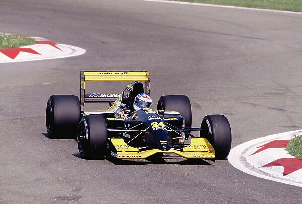 1992 San Marino Grand Prix. Imola, Italy. 15-17 May 1992. Gianni Morbidelli (Minardi M192 Lamborghini). Ref-92 SM 24. World Copyright - LAT Photographic