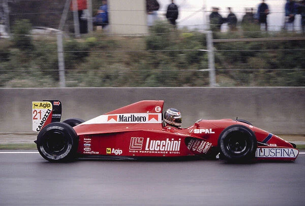 1992 Spanish Grand Prix. Catalunya, Barcelona, Spain. 1-3 May 1992. J. J. Lehto (Scuderia Italia  /  Dallara 192 Ferrari). Ref-92 ESP 26. World Copyright - LAT Photographic
