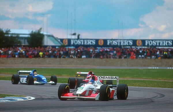 1993 British Grand Prix. Silverstone, England. 9-11 July 1993. Derek Warwick (Footwork FA14 Mugen-Honda) 6th position. Ref-93 GB 21. World Copyright - LAT Photographic