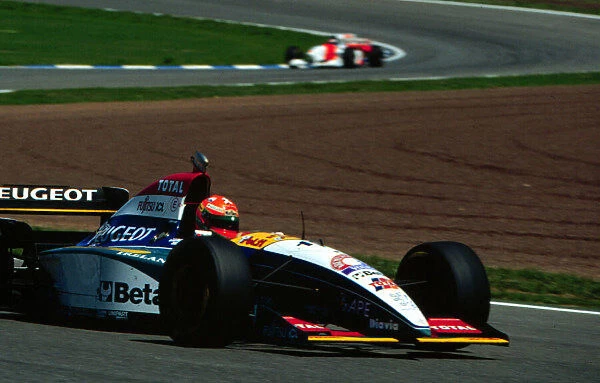 1995 SPANISH GP. Eddie Irvine finishes 5th in the Jordan. Photo: LAT