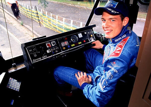 1998 AUSTRALIAN GP. Benettons Alexander Wsrz sits in the drivers cab of one o