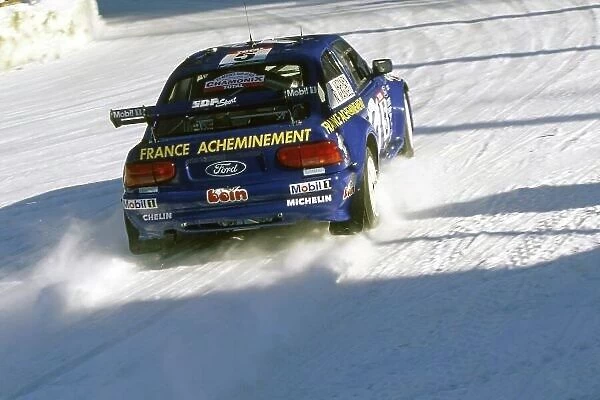 1998 Chamonix 24 hour race. Mont Blanc, Chamonix, France. 31 January-1 February 1998. Ice Racing. Nigel Mansell / Ari Vatanen (Ford Escort-BMW). World Copyright: Tee / LAT Photographic Ref: 35mm transparency 98CHAM07