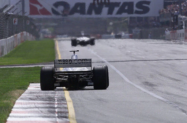 2000 Australian Grand Prix. Albert Park, Melbourne, 12 / 3 / 2000 Ralf Schumacher on his way to 3rd place at the Williams BMW team's debut race. ref: 18mb digital Pic Steve Etherington / LAT email: digital@latphoto.co.uk
