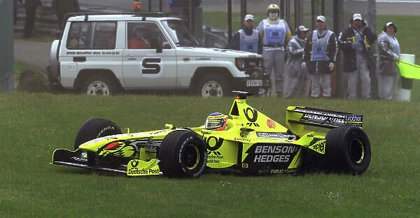 2000 European Grand Prix - Race Nurburgring, Germany, 21st May 2000 Jarno Trulli drops out of the race after a 1st lap incident 18mb Digital World LAT Photographic Tel: +44 (0) 20 8251 3000 Fax: +44 (0) 20 8251 3001 e-mail: digital@latphoto.co.uk