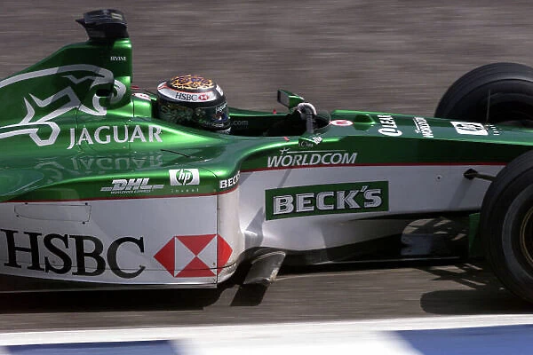 2000 German Grand Prix Hockenheim, Germany, 27th - 30th July 2000. Eddie Irvine, Jaguar Cosworth, qualifying action. World Bellanca  /  LAT Photographic ref 5mb Digital: Qualifying